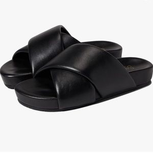 NWT Seychelles Heartfelt Black Leather Slides sz 8